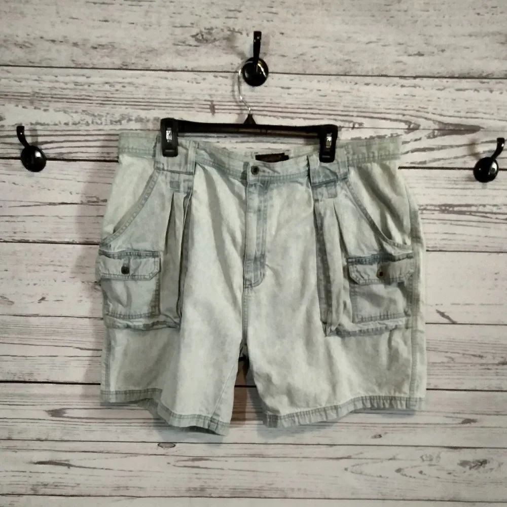 "Eddie Bauer" men's jean shorts 🩳